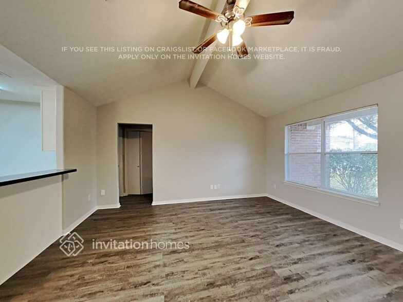 Building Photo - 16355 Long Valley Ct