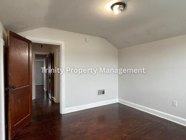 Building Photo - 407 Maryland Ave