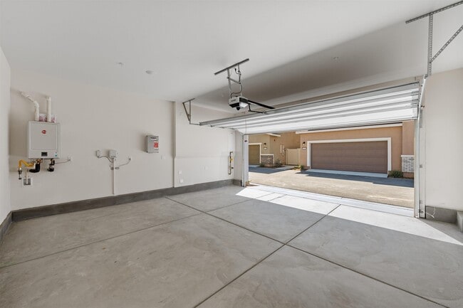 Building Photo - 40400 Via Cava