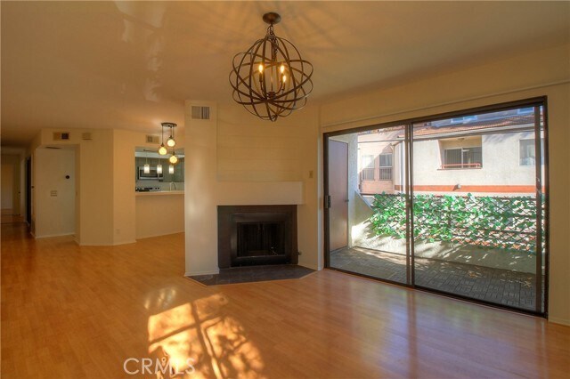 Building Photo - 400 N Louise St