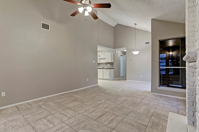 Building Photo - 23322 Pebworth Pl