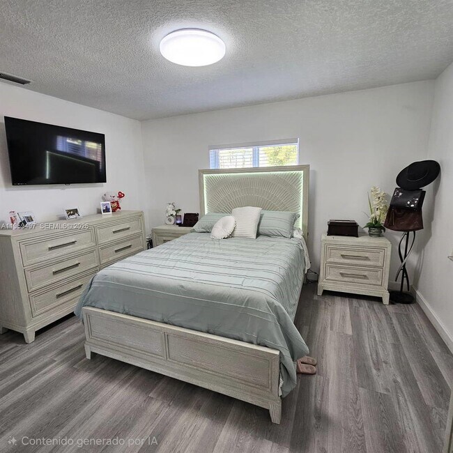 Building Photo - 19623 NW 30th Pl