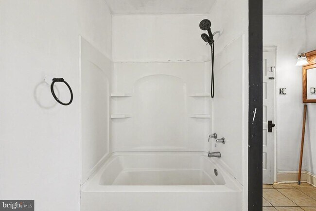 Building Photo - 939 Gravel Pike