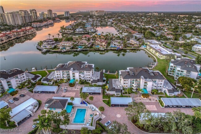 Primary Photo - 355 Park Shore Dr