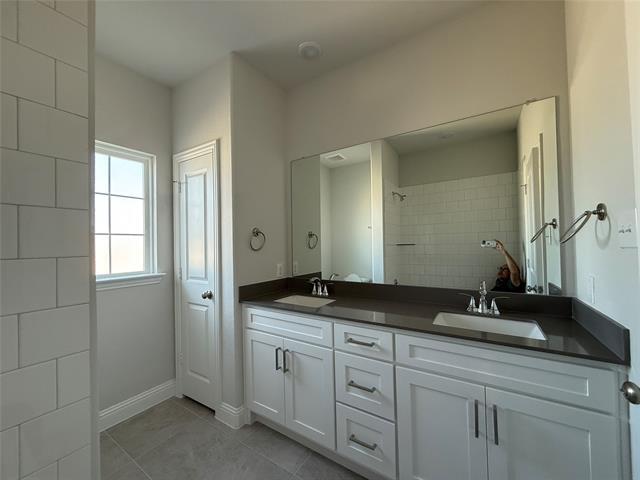 Building Photo - 507 Parrino pkwy