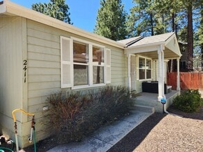 Building Photo - LEASE TAKEOVER_Move-in ready Home in Railroad Springs