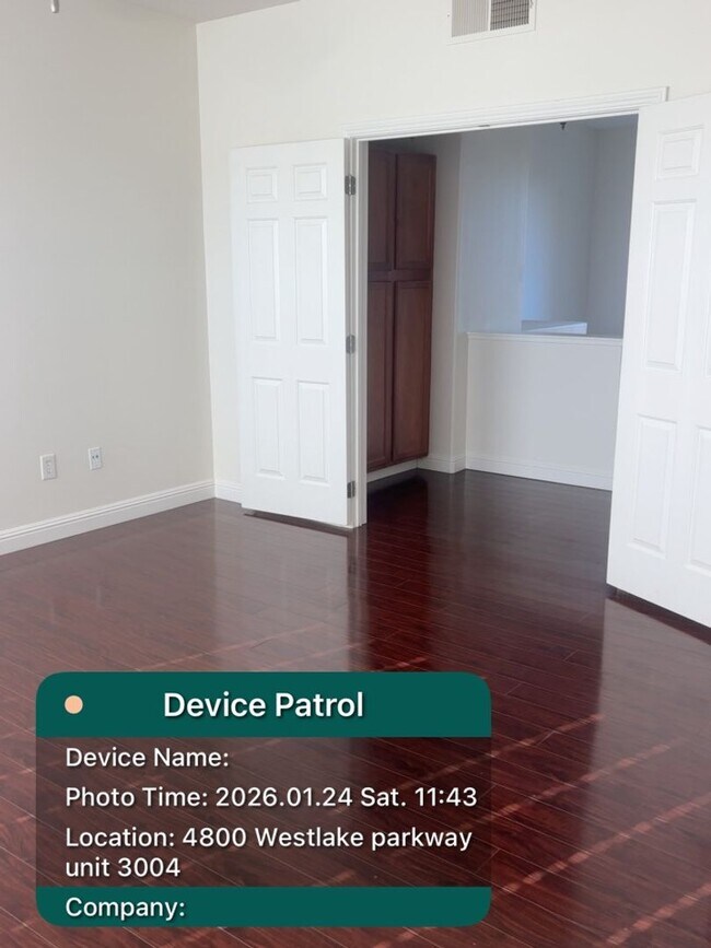 Building Photo - Great 1 bedroom/1.5 Bath in Westlake Villas!