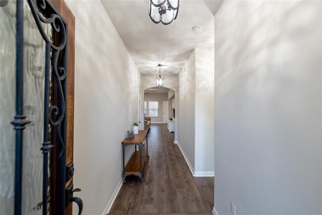 Building Photo - 328 Langely