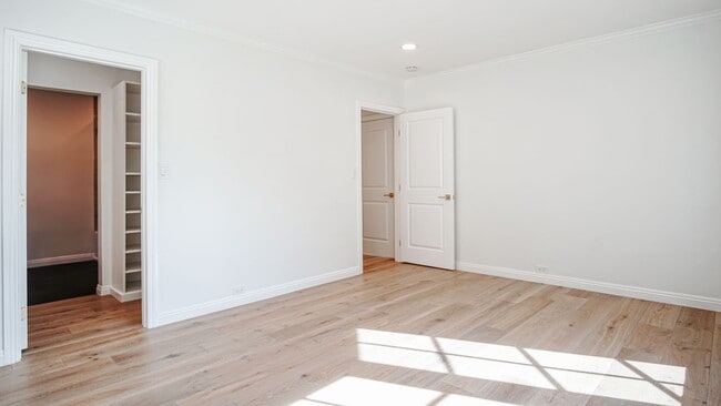 Building Photo - 5 bedroom, 5.5 bath, 4800 sq ft Prime Studio City Home with Pool and Hollywood Hills views