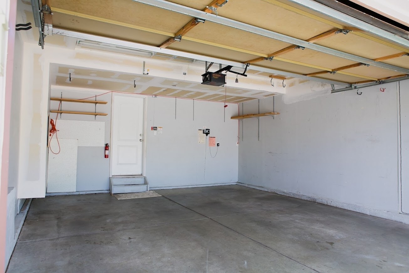 Building Photo - 4780 W 125th Ave