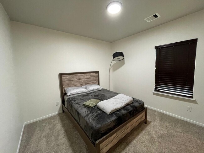 Building Photo - 3322 Harvest Meadow Ln