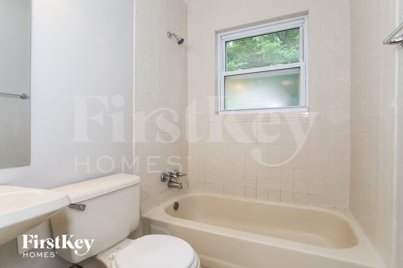 Building Photo - 11526 Framingham Dr