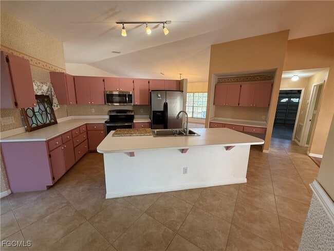 Building Photo - 132 Dania Cir