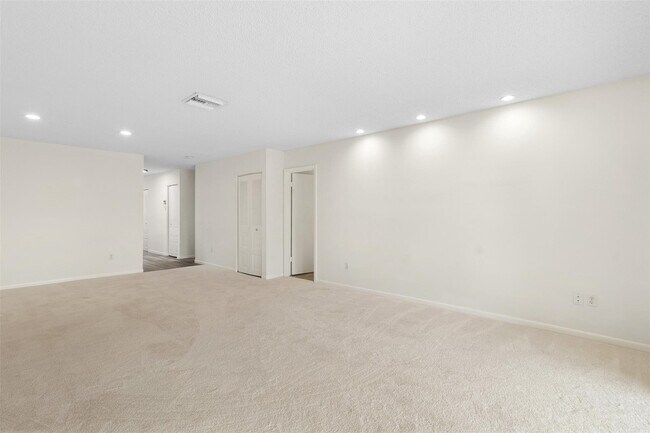 Building Photo - 21863 Arriba Real