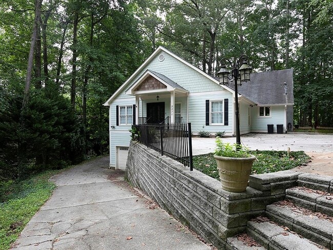Primary Photo - 2270 Pilgrim Mill Way