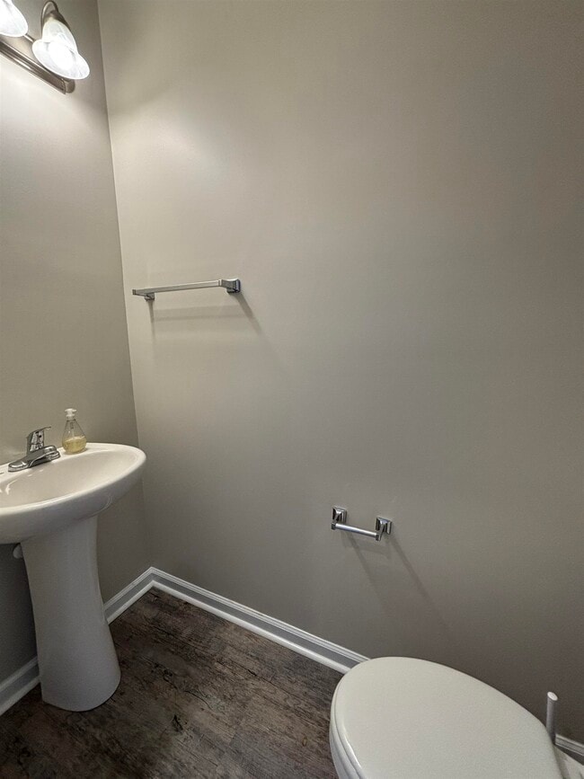 Building Photo - 227 Leste Rd