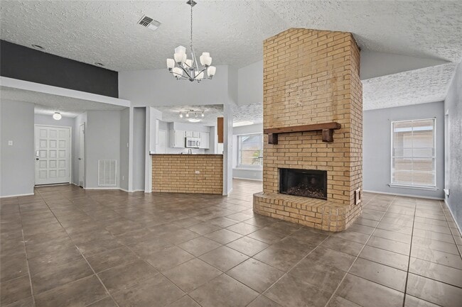 Building Photo - 319 Richvale Ln