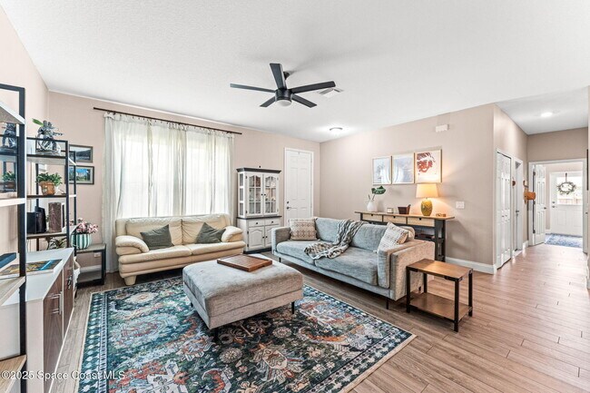 Building Photo - 1641 Earlham Ave NW