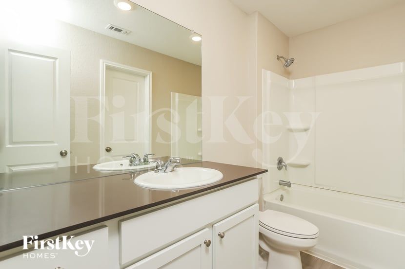 Building Photo - 5196 Fowler Crst