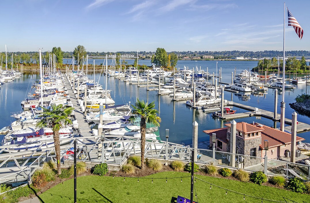 Building Photo - 11505 NE Yacht Harbor Dr