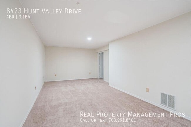 Building Photo - 8423 Hunt Valley Dr