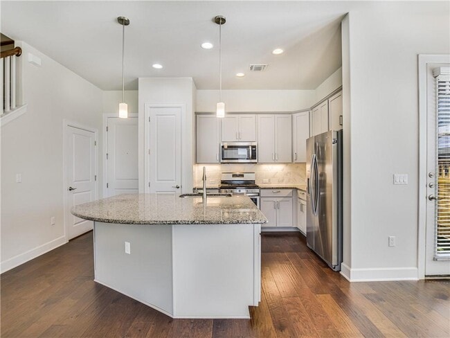 Building Photo - 2704 Zach Scott St