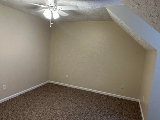 Building Photo - 1021 Excel Ct