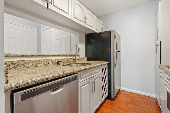 Building Photo - 4201 W McNab Rd