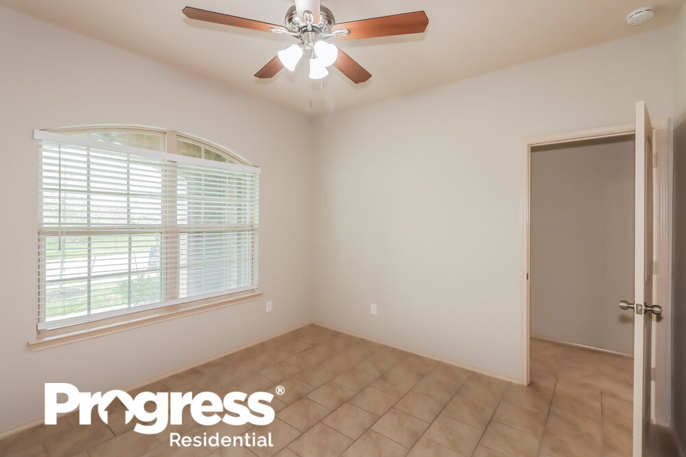 Building Photo - 23139 Robbers Nest Dr