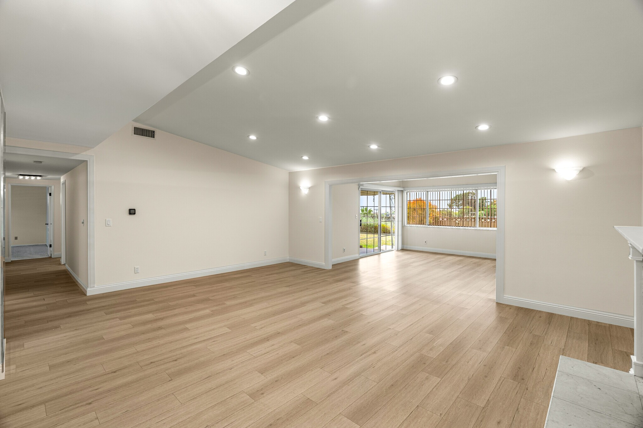 Building Photo - 817 Malone Dr