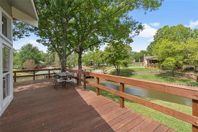 Building Photo - 114 Wood Crest Dr