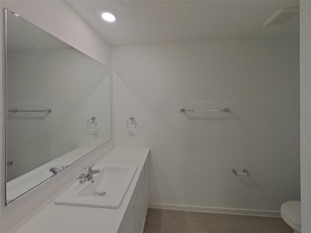 Building Photo - 807 Ponderosa Ln