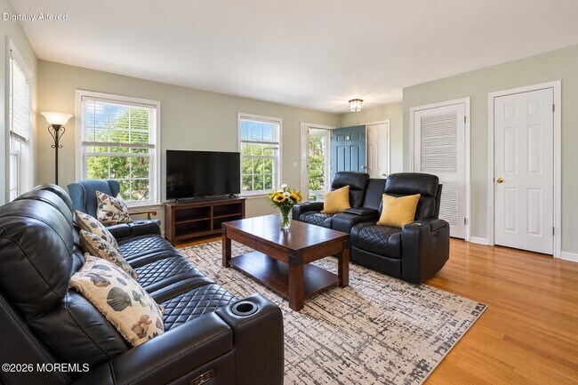 Building Photo - 733 Snowdrop Ct