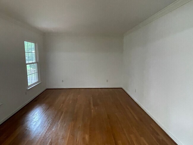 Building Photo - Gayton Green 4 Bedroom  2.5 Bath Home
