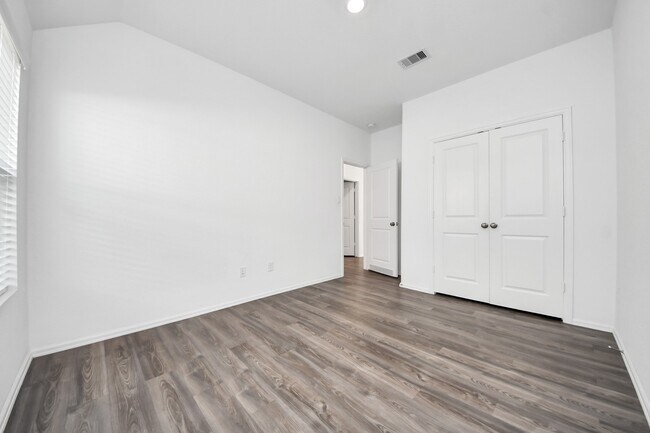 Building Photo - 26631 Castiel Dr