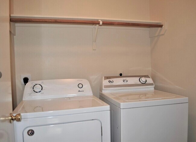 Building Photo - 19438 Juniper Vale Cir