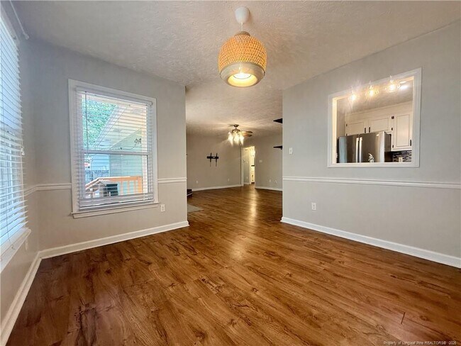 Building Photo - 146 Greentree Dr