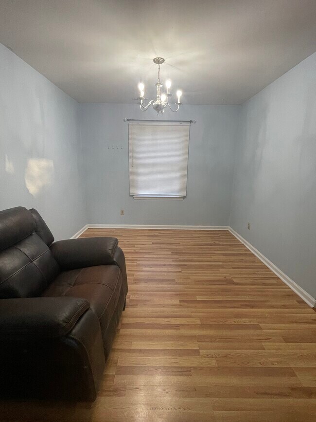 Building Photo - 6016 Loch Arbor Ln