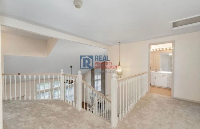 Building Photo - 10010 Irving St