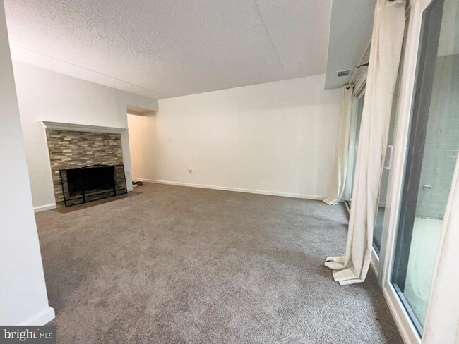 Building Photo - 11739 Ledura Ct
