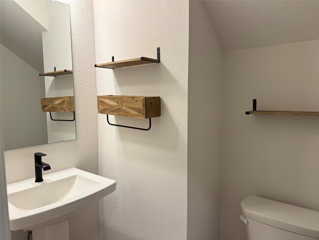 Building Photo - 18314 Midnight Stone Ln