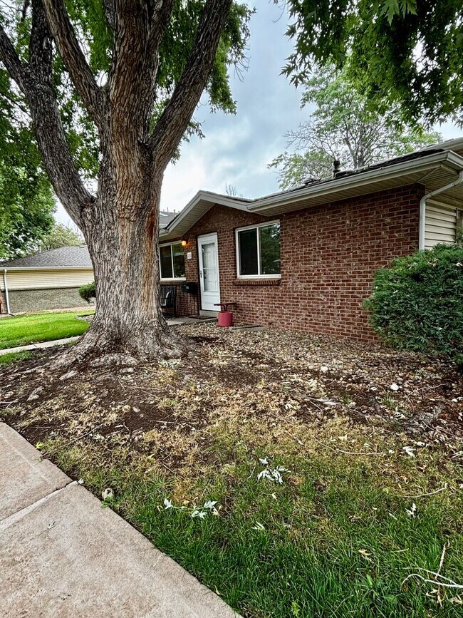 Building Photo - Live in Style! Updated Denver 2-Bedroom Townhome with Modern Design & Large 1-Car Garage!!