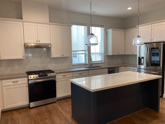 Building Photo - 2808 Grand Fountains Dr