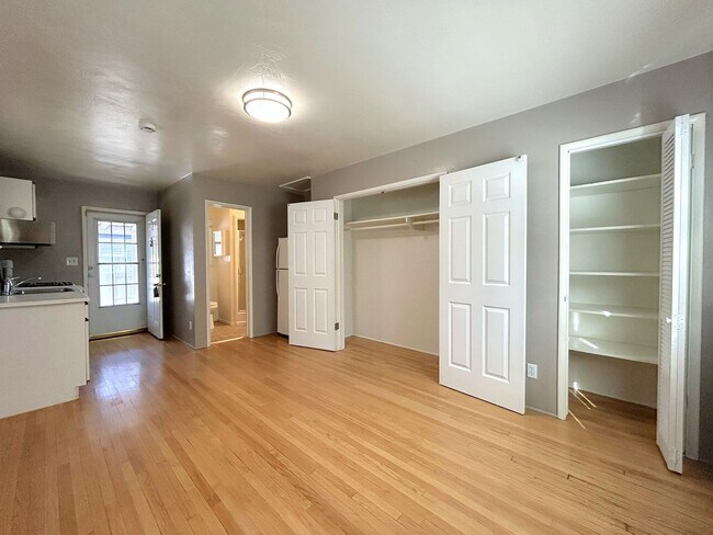 Building Photo - Rosarita Dr.