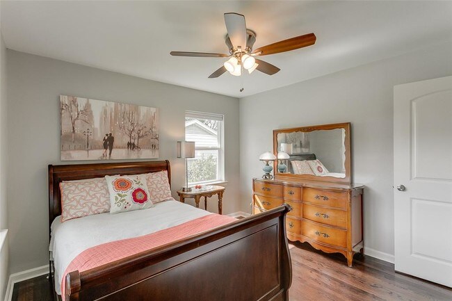 Building Photo - 847 Peavy Rd