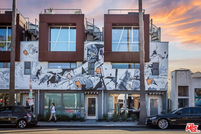 Building Photo - 1212 Abbot Kinney Blvd