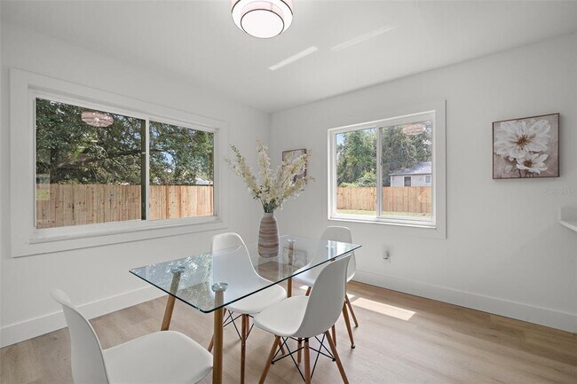 Building Photo - 5028 Cardinal Dr