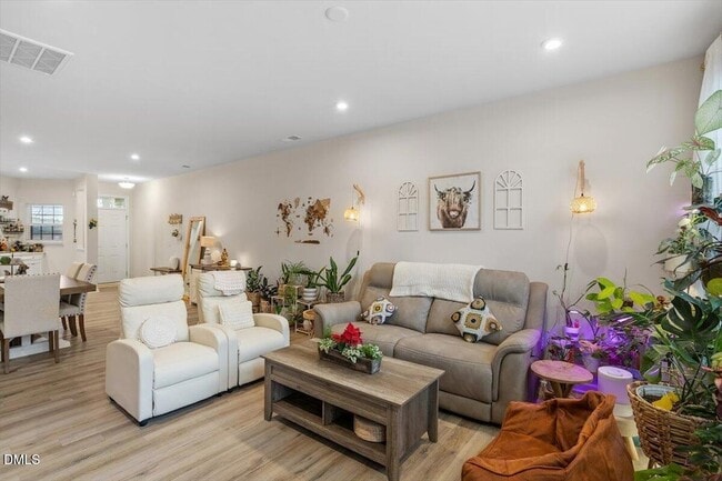 Building Photo - 156 Brier Ridge Dr