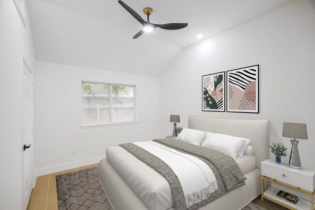 Building Photo - 3005 Hartford Ct