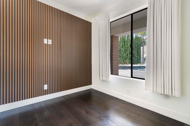 Building Photo - 410 Milagrosa Cir